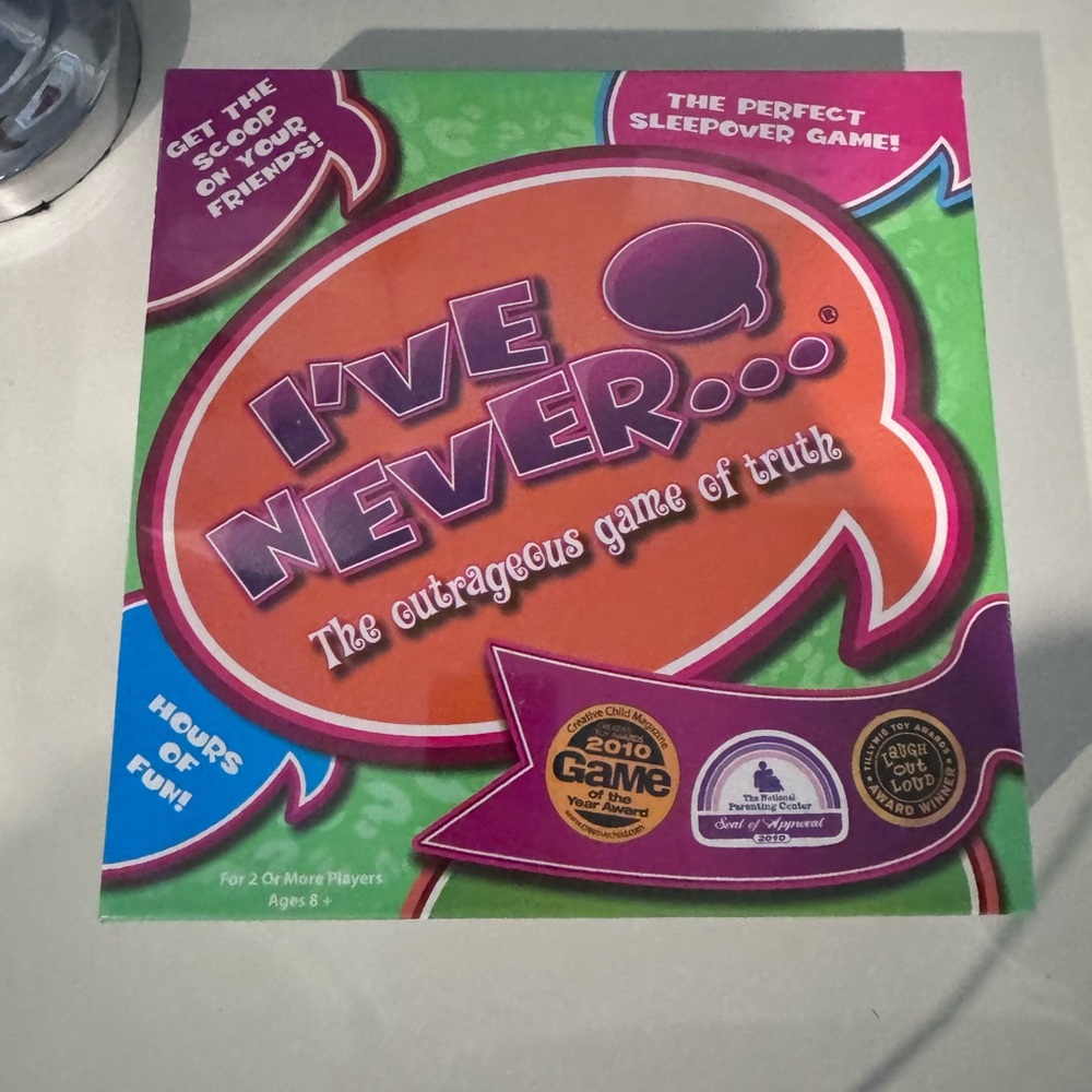 Hasbro I'VE NEVER... Party Game - Green, Orange & Purple